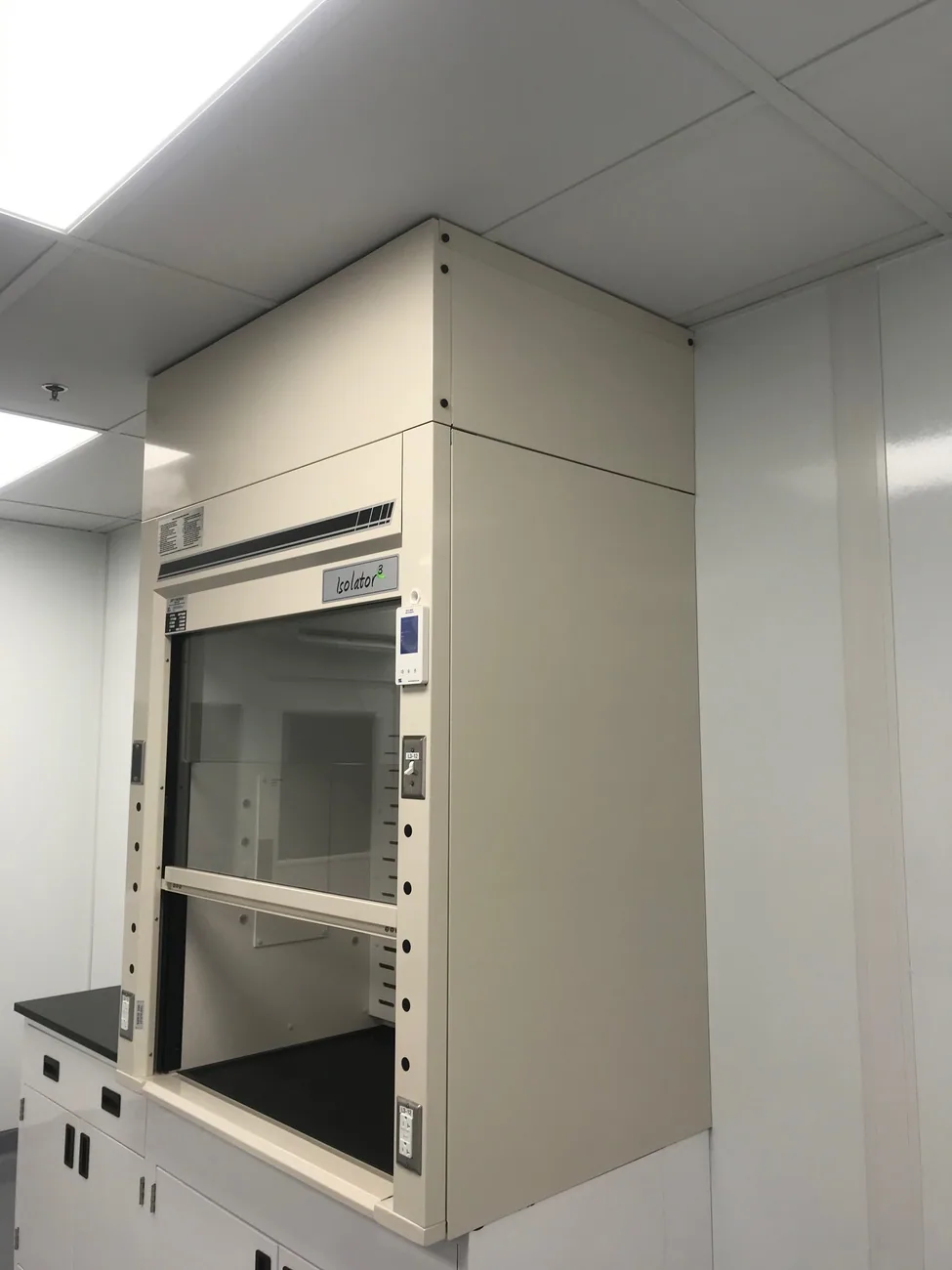 Customized Fume Hoods laboratory installation by Lab Setup America