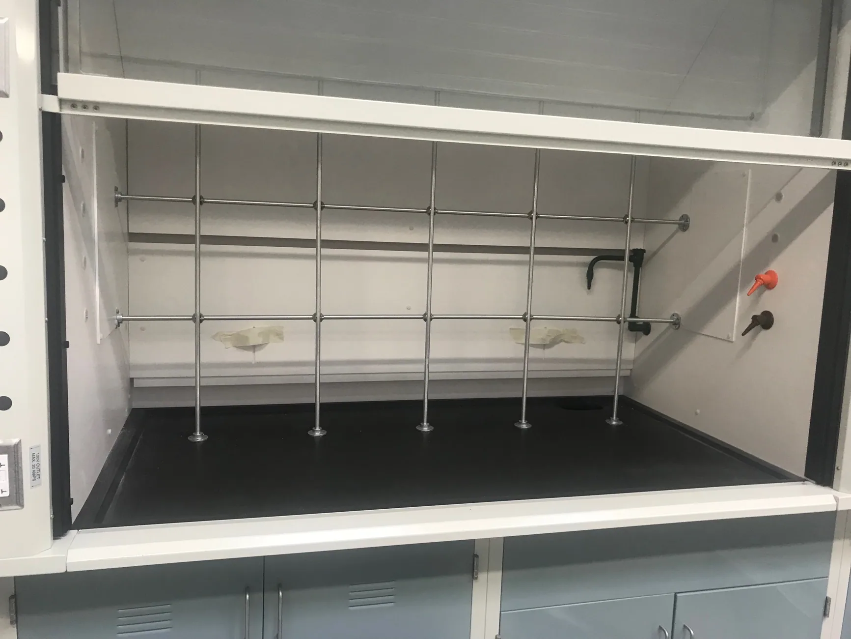 Customized Fume Hoods laboratory installation by Lab Setup America