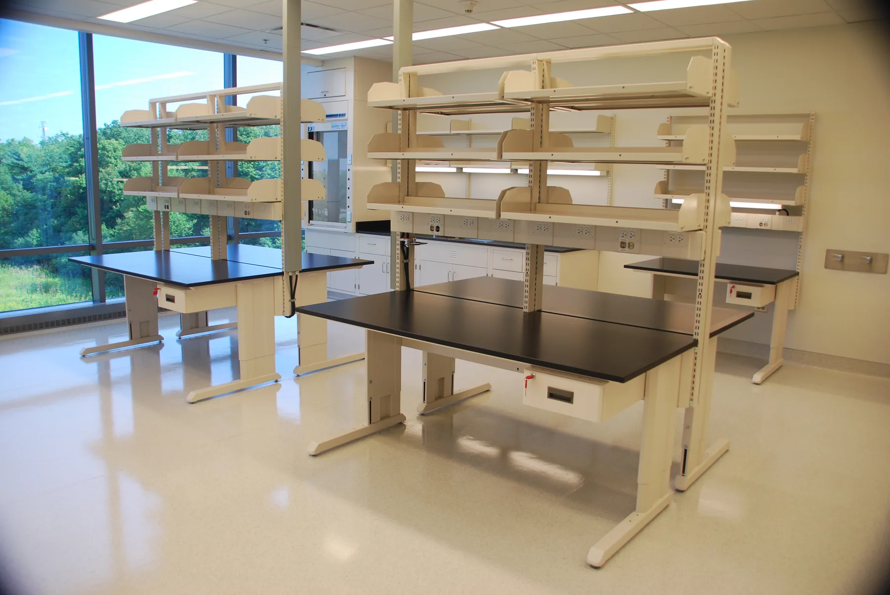 Flexcore and Envision Series laboratory furniture installation by Lab Setup America